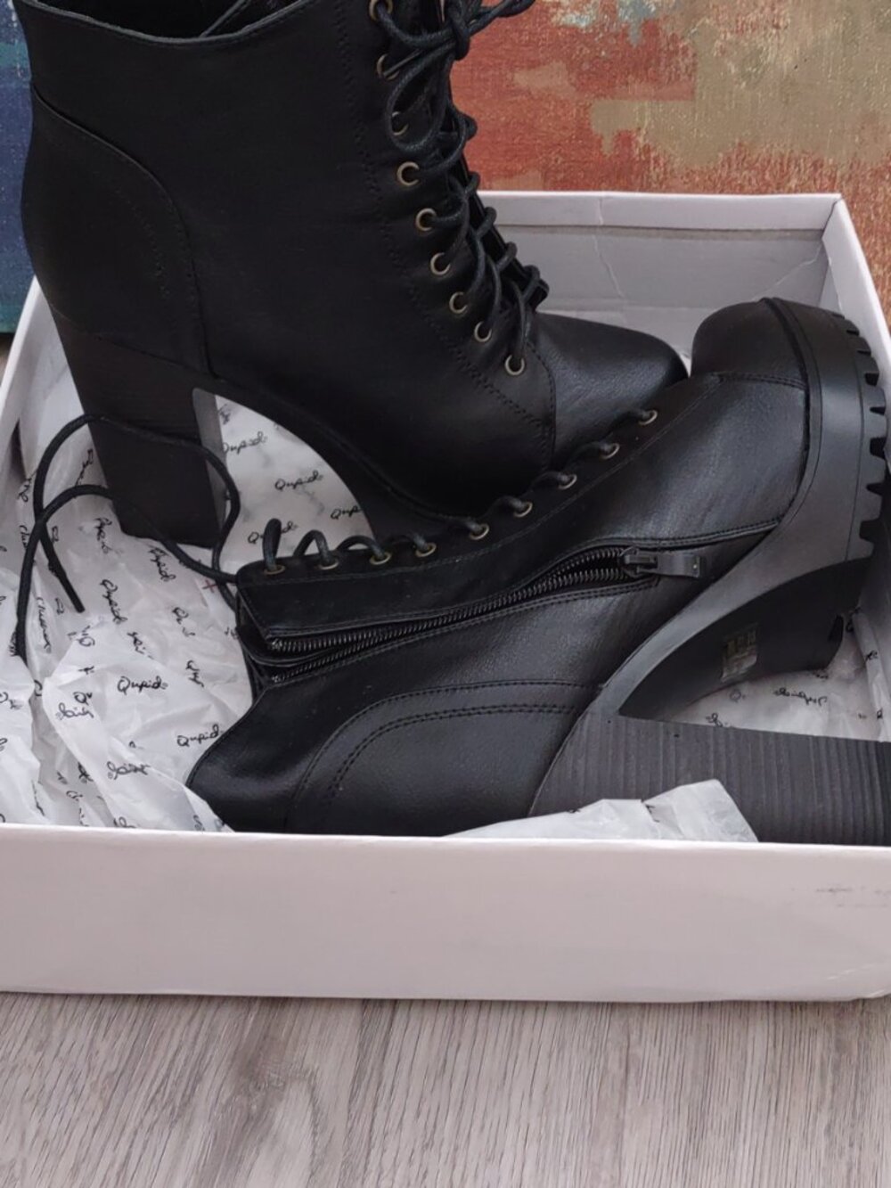 Stylish Black Heeled Boots - Picture 2 of 3